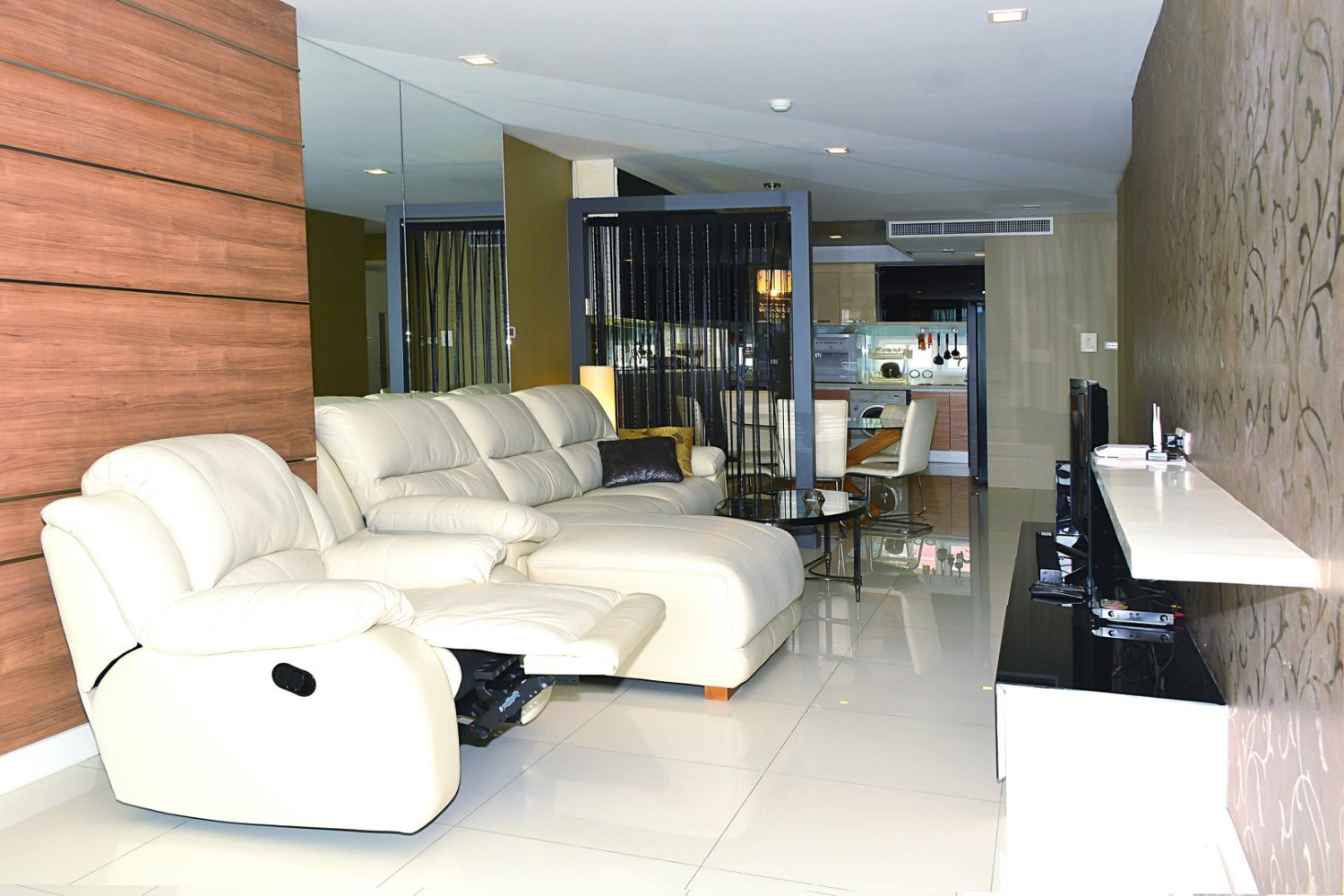 3 bedrooms Apartment in Pattaya, Thailand No. 11133