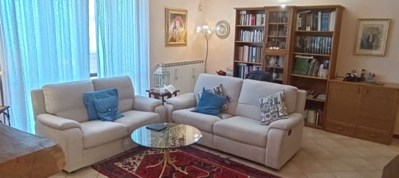 Villa T4 em Solbiate con Cagno, Italy N.º 362310 10