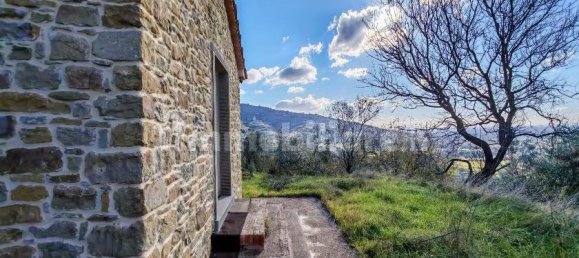 Дом с 2 спальнями в Кортона, Италия № 78860 9