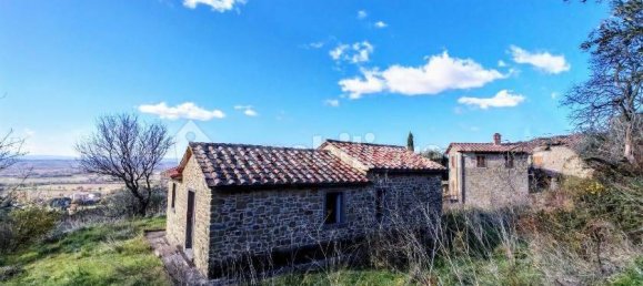 Дом с 2 спальнями в Кортона, Италия № 78860 8