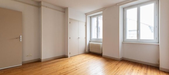 3 chambres Appartement à Aigueperse, France No. 265272 6