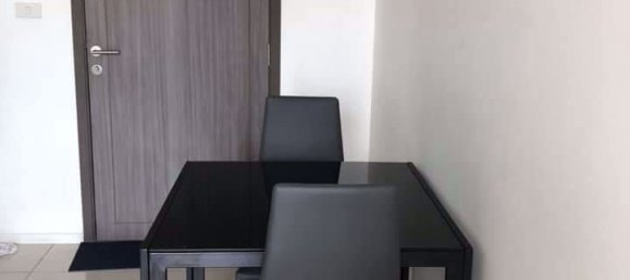 Кондоминиум с 1 спальней в Дин Даенг, Таиланд № 10027 3