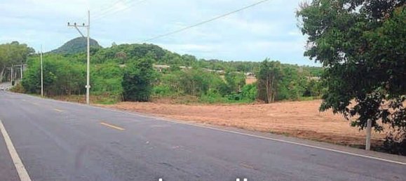 Commercial property in Sattahip, Thailand No. 16215 2