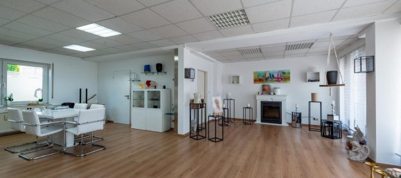 2غرفة عقار تجاري في Frankfurt am Main, Germany رقم 367788 6