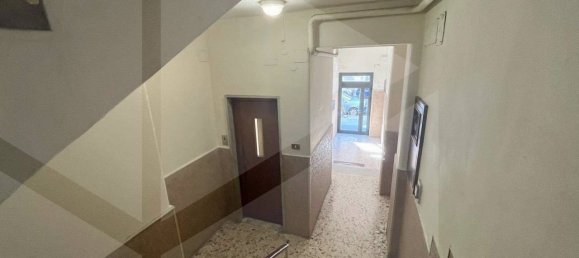 3 rooms Apartment in Bari, Italy No. 26393 28