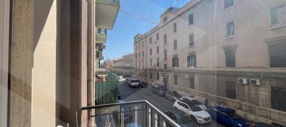 3 rooms Apartment in Bari, Italy No. 26393 11