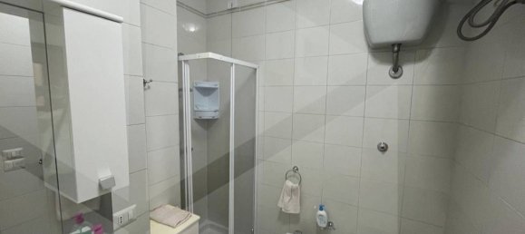 3 rooms Apartment in Bari, Italy No. 26393 13