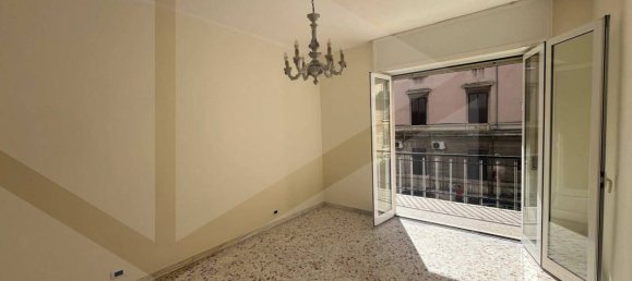 3 rooms Apartment in Bari, Italy No. 26393 10
