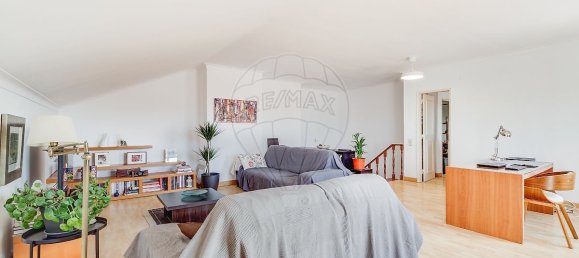 2 Schlafzimmer Doppelhaus in Cascais, Portugal, Nr. 348925 2