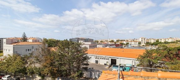 2 Schlafzimmer Doppelhaus in Cascais, Portugal, Nr. 348925 36