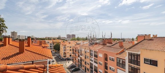 2 Schlafzimmer Doppelhaus in Cascais, Portugal, Nr. 348925 35