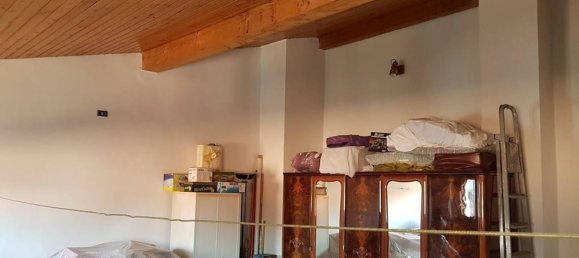 Дом с 6 комнатами в Каронно Варезино, Италия № 154743 24