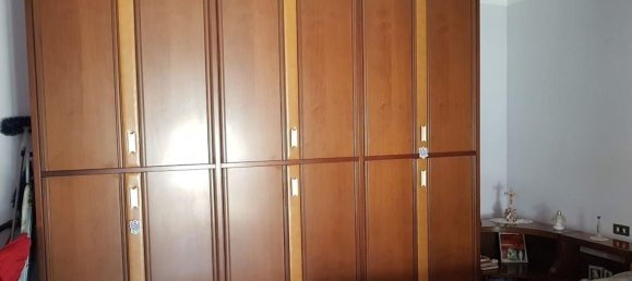 Дом с 6 комнатами в Каронно Варезино, Италия № 154743 14