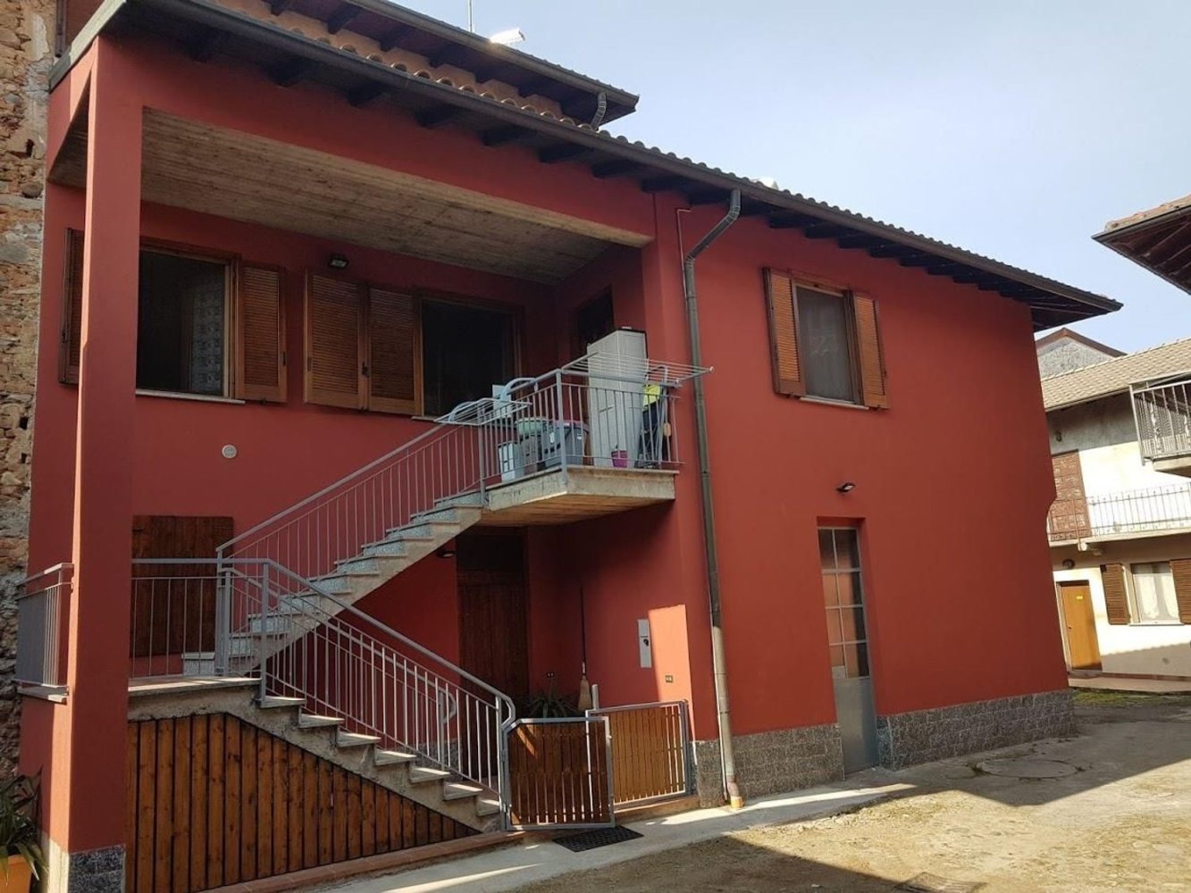 6-Zimmer Haus in Caronno Varesino, Italy, Nr. 154743