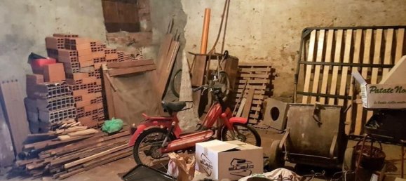 Дом с 6 комнатами в Каронно Варезино, Италия № 154743 29