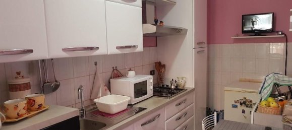 Дом с 6 комнатами в Каронно Варезино, Италия № 154743 9