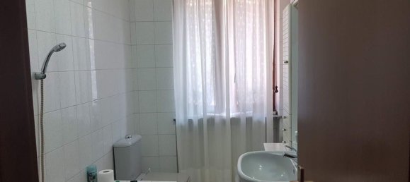 Дом с 6 комнатами в Каронно Варезино, Италия № 154743 20