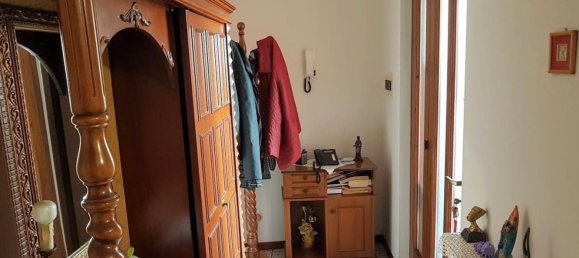 Дом с 6 комнатами в Каронно Варезино, Италия № 154743 12