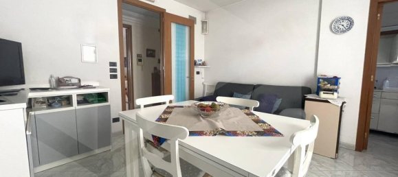 4 rooms Apartment in Andria, Italy No. 14909 8