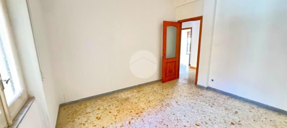 Apartamento de 2 dormitorios en Torre del Greco, Italy No. 310049 18