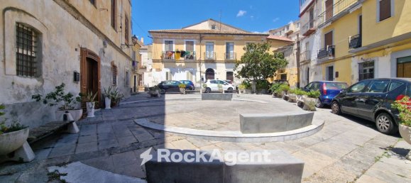 1 bedroom Apartment in Catanzaro, Italy No. 272271 2