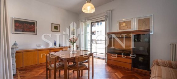 3 rooms Apartment in Varese, Italy No. 334208 2