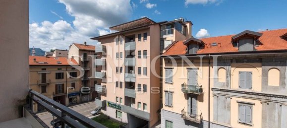 3 rooms Apartment in Varese, Italy No. 334208 7