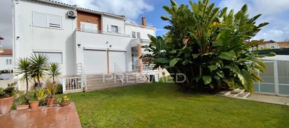 6 bedrooms Castles in Barreiro, Portugal No. 110221 3