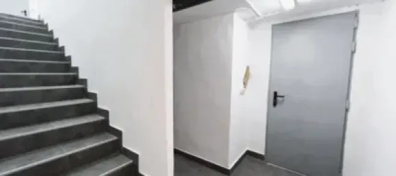 98m² Commercial property in Zaragoza, Spain No. 64472 11