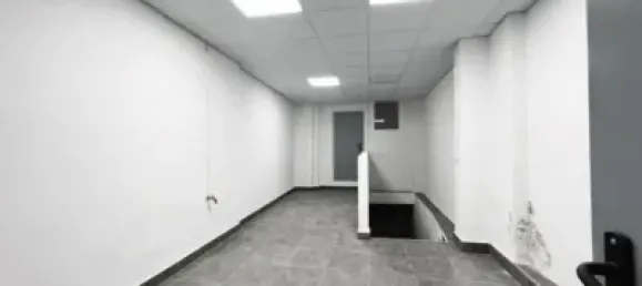 98m² Commercial property in Zaragoza, Spain No. 64472 4