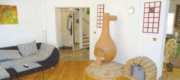 3 Schlafzimmer Haus in Ernstbrunn, Austria, Nr. 199470 2