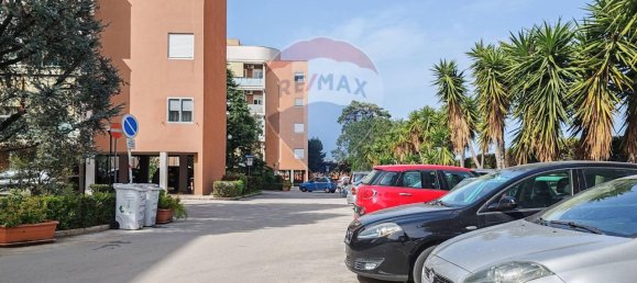 3 rooms Apartment in Bari, Italy No. 230959 18