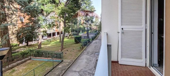 3 rooms Apartment in Bari, Italy No. 230959 8