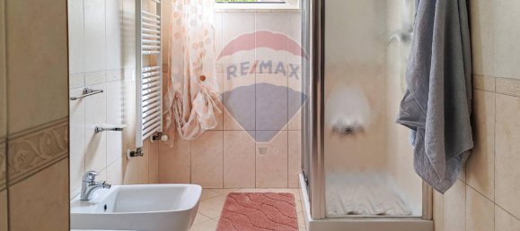 3 rooms Apartment in Bari, Italy No. 230959 13