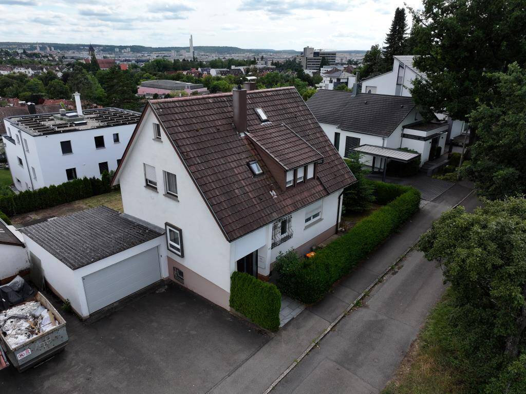 7 rooms House in Boblingen, Germany No. 245288