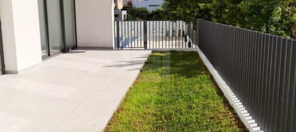 2 bedrooms Apartment in Limassol, Cyprus No. 11258 4