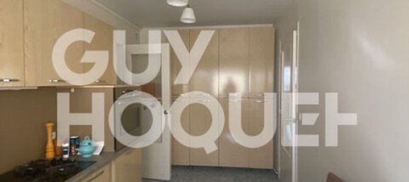 Apartamento de 2 dormitorios en Chartres, France No. 100446 11