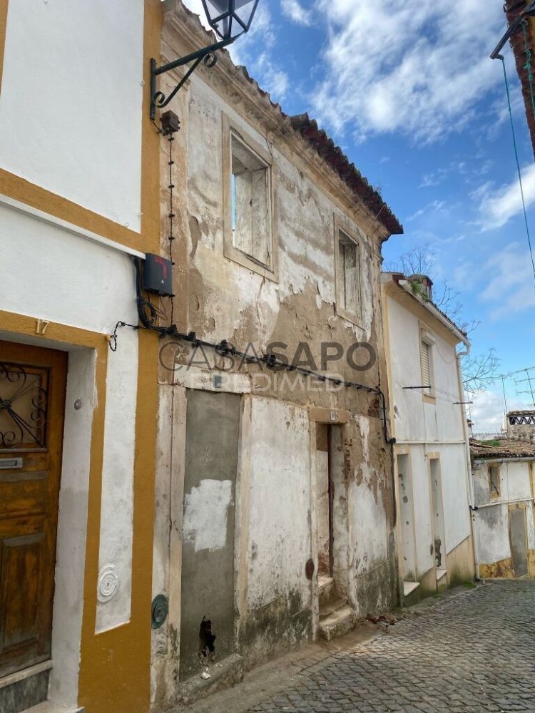 46m² Building in Quarteira, Portugal No. 191176
