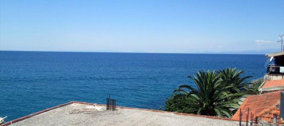 4 bedrooms Property in Thasos, Greece No. 7718 27