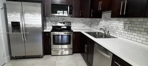 2 dormitorios propiedad comercial en alquiler en Miami, Miami-Dade, Florida, USA № 615232 11