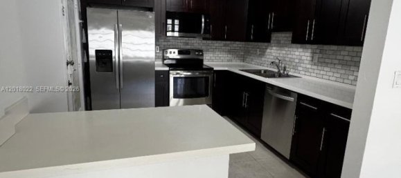 2 dormitorios propiedad comercial en alquiler en Miami, Miami-Dade, Florida, USA № 615232 12