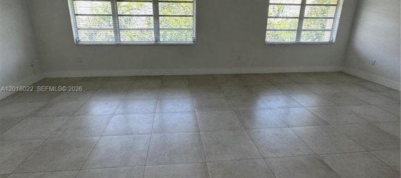 2 dormitorios propiedad comercial en alquiler en Miami, Miami-Dade, Florida, USA № 615232 4