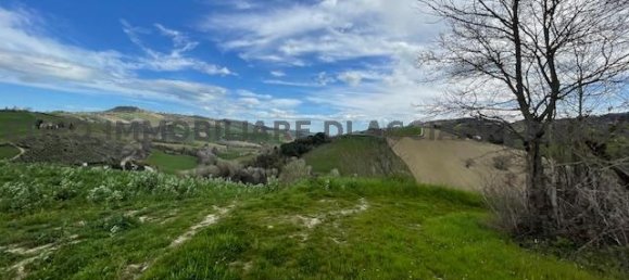 10 rooms House in Montefiore dell'Aso, Italy No. 41064 7