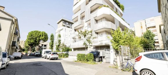 5 rooms Apartment in Bologna, Italy No. 267482 36