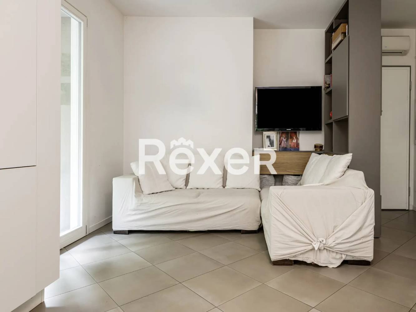 5 rooms Apartment in Bologna, Italy No. 267482