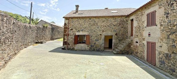 4 Schlafzimmer Haus in A Coruna, Spain, Nr. 122498 11