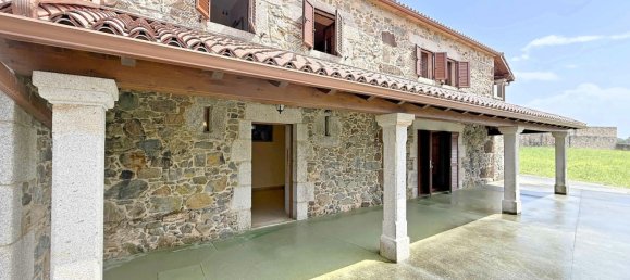 4 Schlafzimmer Haus in A Coruna, Spain, Nr. 122498 9