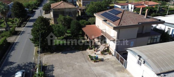 6 bedrooms Villa in Campagna, Italy No. 296234 15