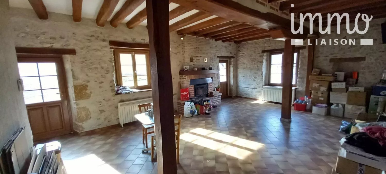 Casa de 2 dormitorios en Vineuil, France No. 42345