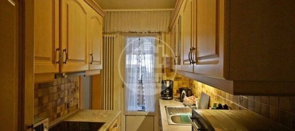 Дом с 7 комнатами в Аурих, Германия № 171424 3